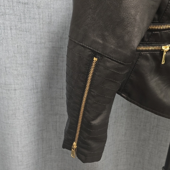 Baccini Black Leather Jacket with Gold Zipper Accents - Picture 7 of 13